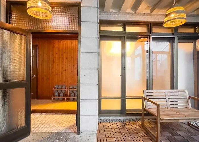 Seongsu Station Spacious 3br House With 4 Beds * Seoul