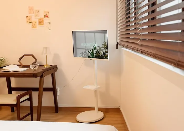 Seongsu Station Spacious 3br House With 4 Beds Apartment